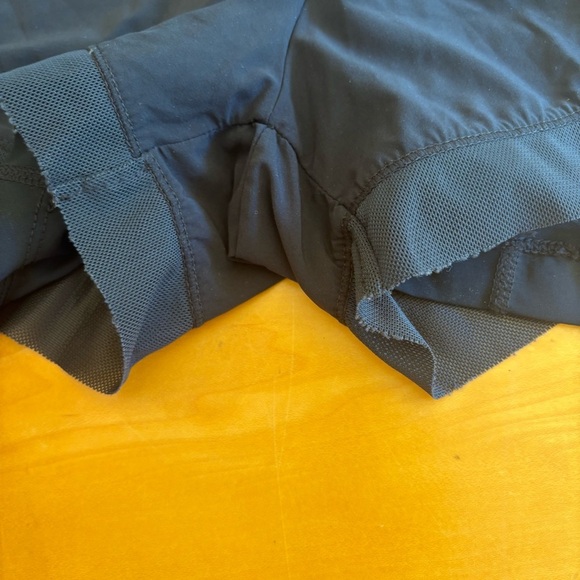 Ultimate Direction S Hydrolight series black athletic running short - Picture 4 of 13